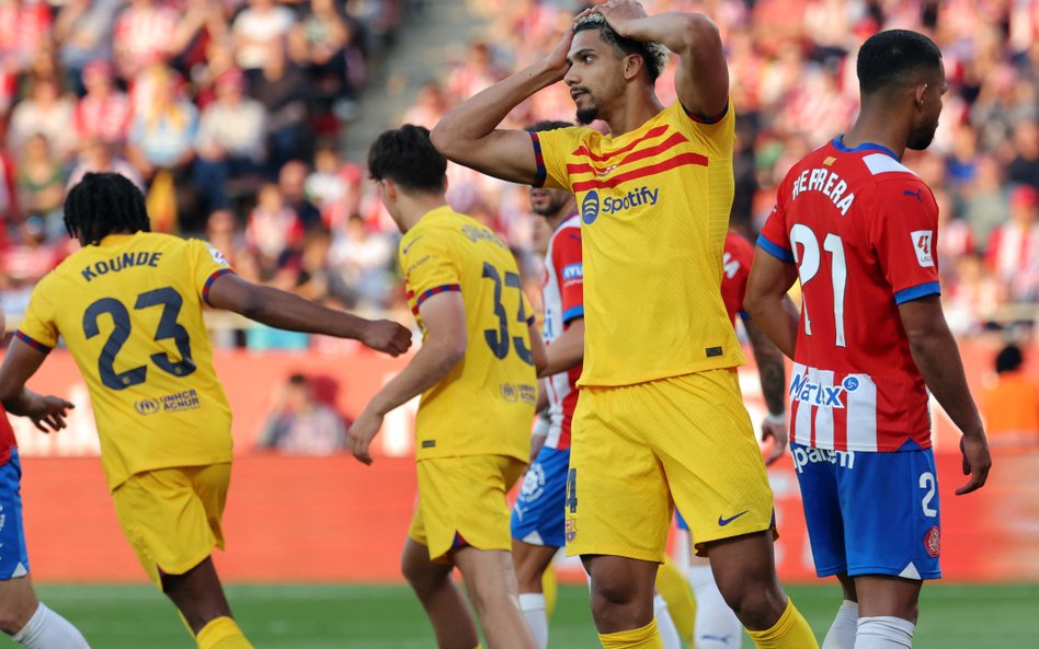 Obrońca Barcelony Ronald Araujo podczas meczu Girona FC z FC Barcelona