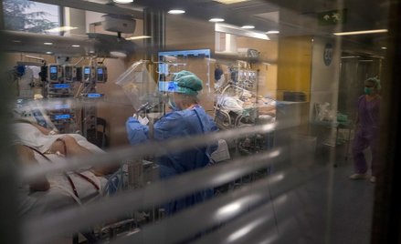 Hiszpania: Liczba ofiar epidemii wzrosła o 950 w ciągu doby