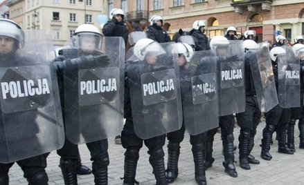 Jak policja "ochraniała" Marsz Niepodległości