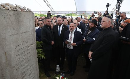 Naczelny rabin Polski Michael Schudrich podczas uroczystości w Jedwabnem
