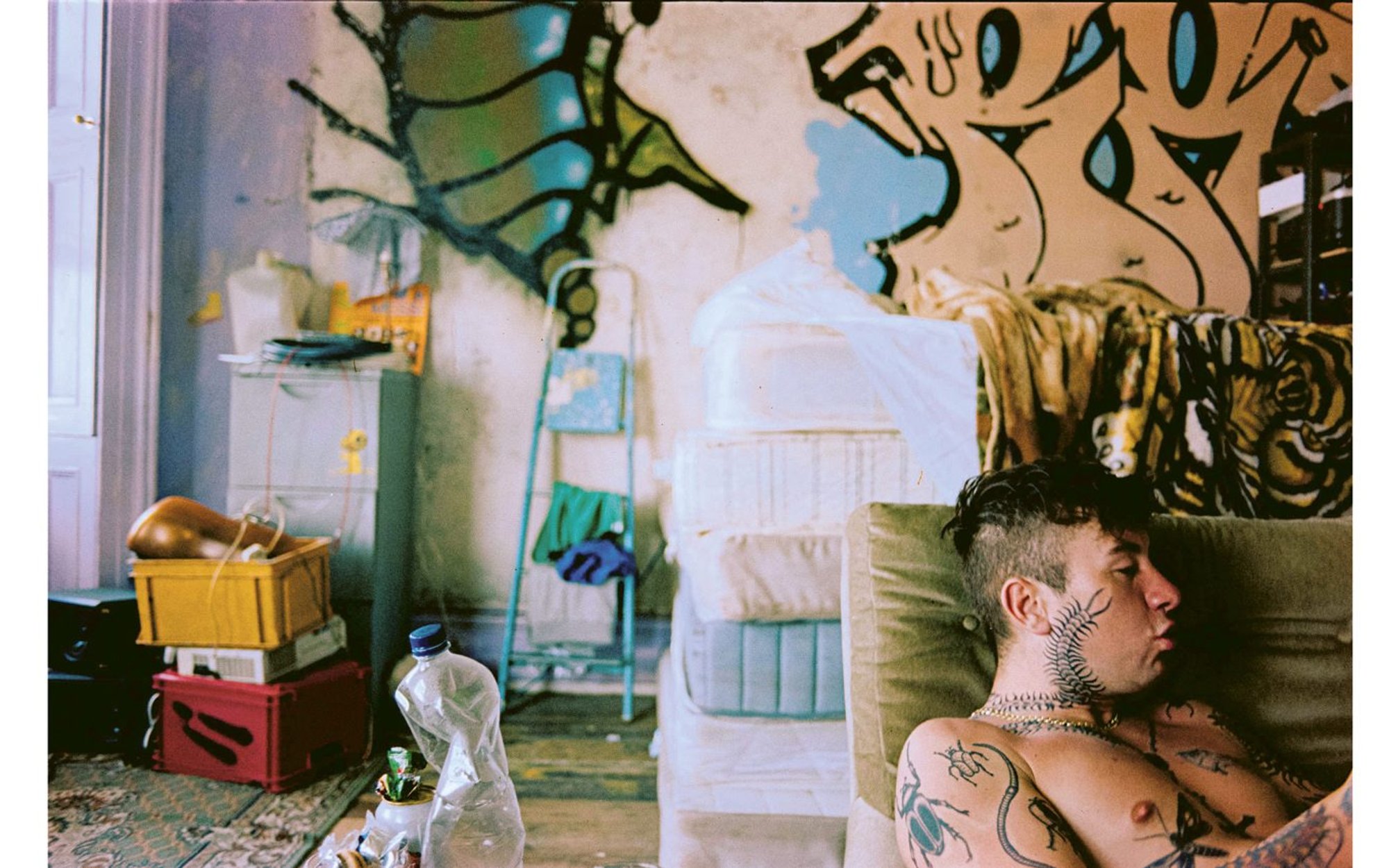 Artystka z blokowiska portretuje biedę