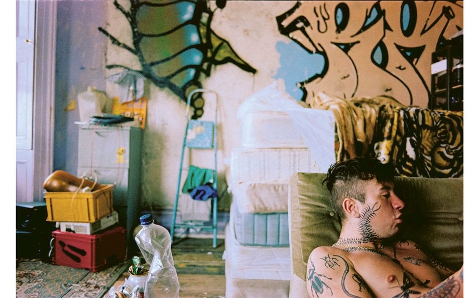 Kadr z nowego filmu Andrei Arnold „Bird”. Premiera 8 sierpnia