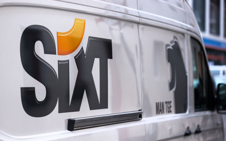 Sixt zakupi 250 tys. samochodów od grupy Stellantis