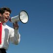 Astroturfing - czym jest i czy należy za niego karać