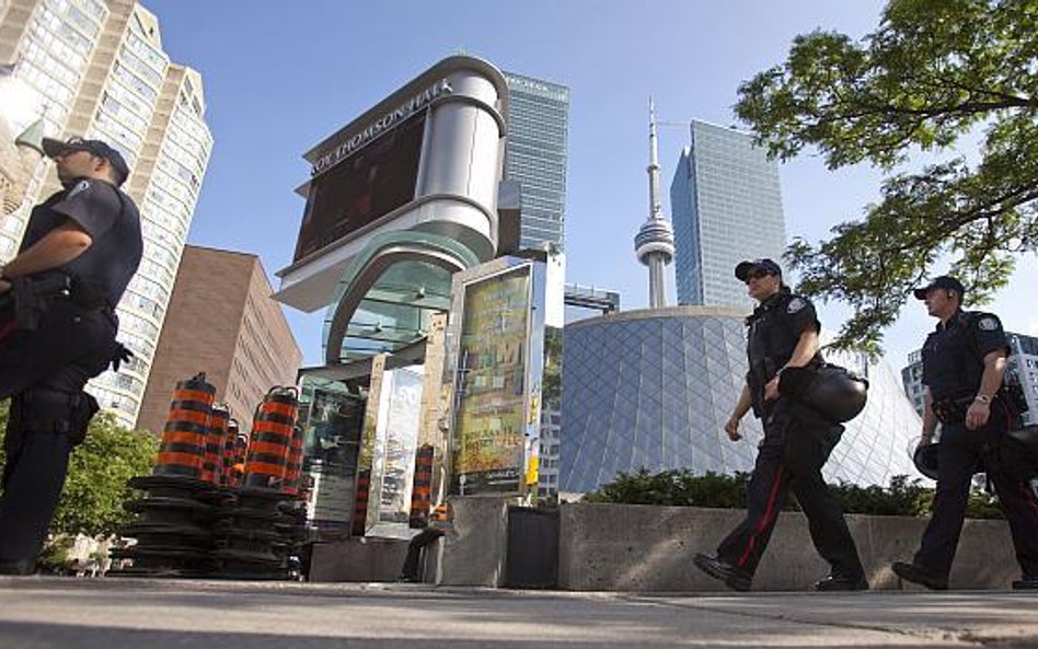 Policja patroluje ulice Toronto przed szczytem G20