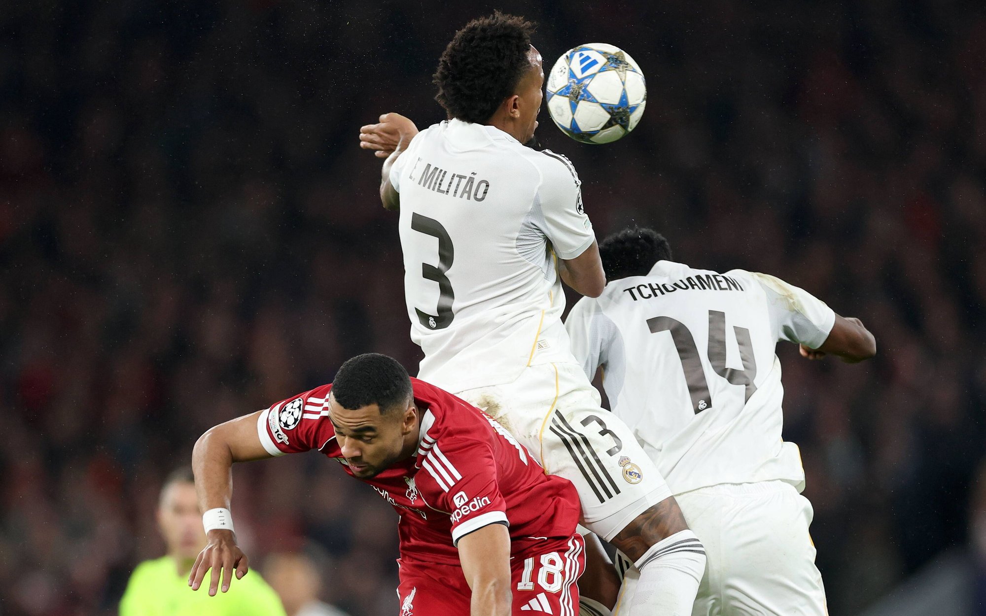15-latek zagrał w Lidze Mistrzów, znakomita seria Bayernu, Liverpool ...
