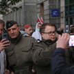 Wojciech Olszański (w środku) podczas manifestacji solidarności pod hasłem "Warszawa solidarna z Wol