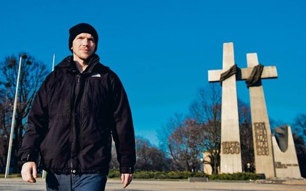 Jan Komasa, reżyser „Sali samobojców” i „Miasta’44” zadebiutuje widowiskiem „Ksenofonia”