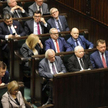 Sondaż: PiS z dużą przewagą, ale traci większość w Sejmie