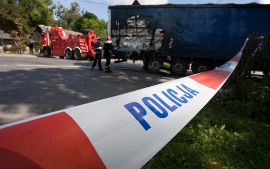 Wypadki z udziałem ciężarówek należą do najcięższych w regionie.