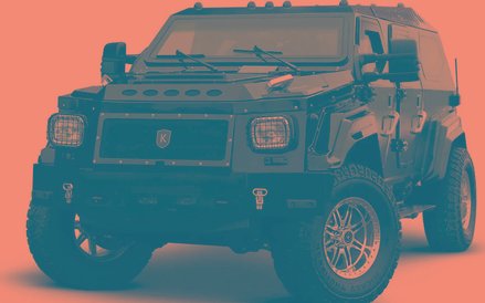 Żelazny rycerz. Koncern Knight Industries stworzył Knight XV i dodatkowo wyposażył go w noktowizję i