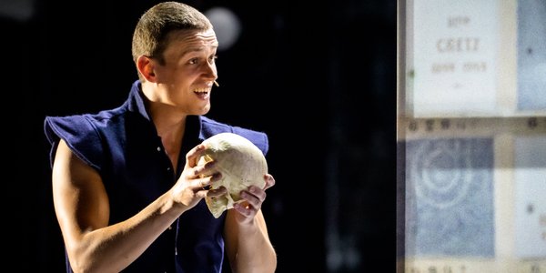 Sosnowiec's 'Hamlet' Wins Top Prize at Shakespeare Festival, Praised for Universal Appeal and Innovative Staging