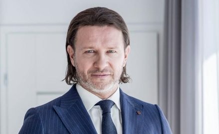 Spółka Majdana sprzeda perfumy na lotniskach