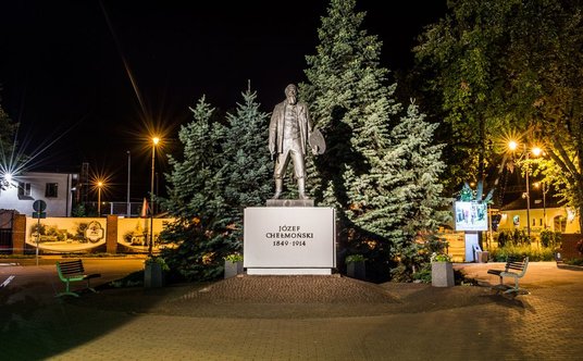 Pomnik Józefa Chełmońskiego