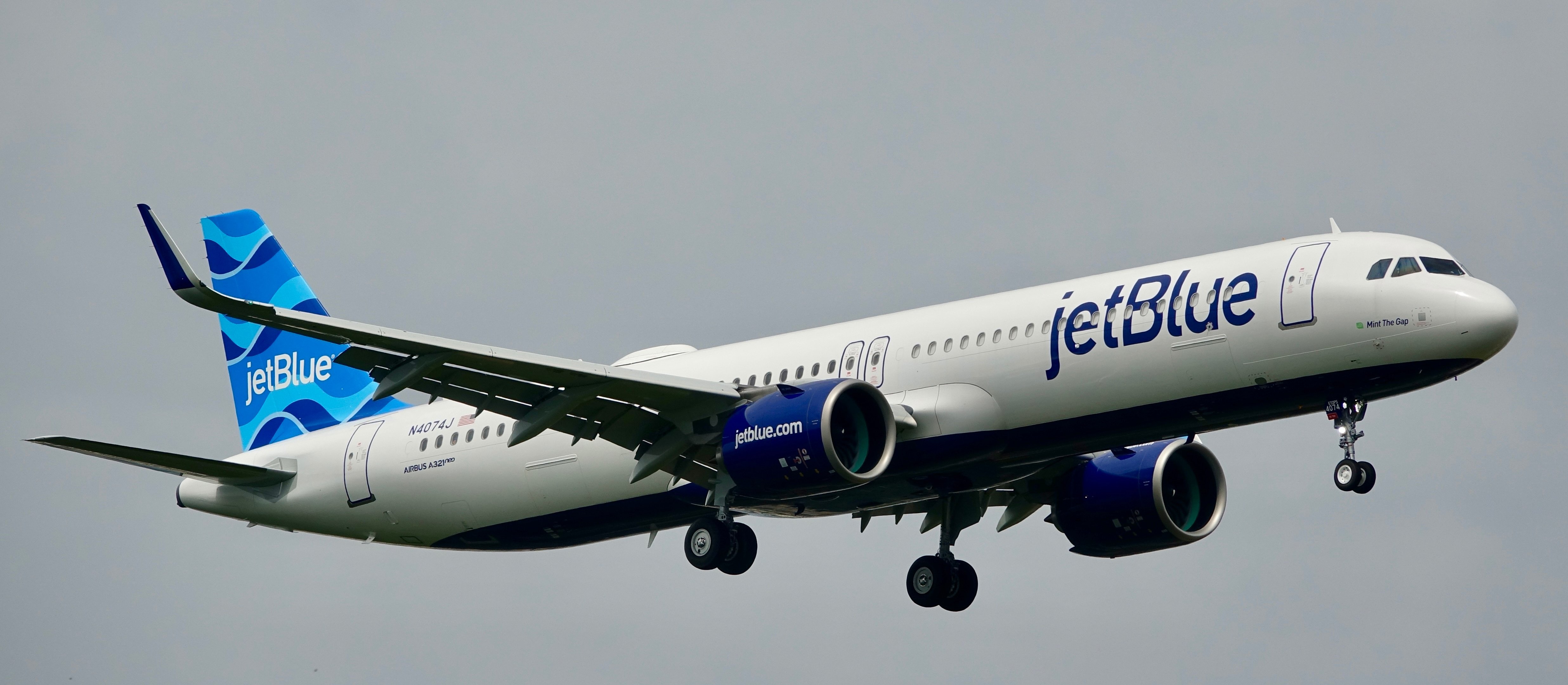 Samolot pasażerski prawie zderzył się z maszyną wojskową USA. „To oburzające”