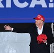 Bezprecedensowe zapotrzebowanie na Donalda Trumpa