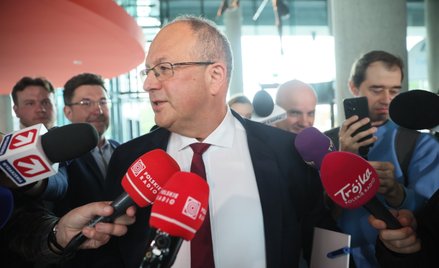 Marian Kmita w drodze na posiedzenie zarządu Polskiego Komitetu Olimpijskiego w Centrum Olimpijskim