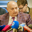 Wiaczesław Mosze Kantor dorobił się majątku na handlu nawozami sztucznymi, w przeszłości próbował pr