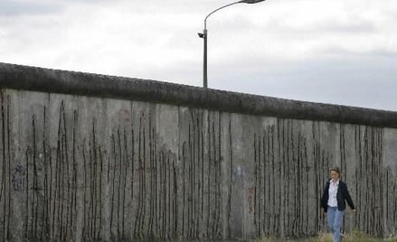 Poziom gospodarczy w b. NRD nadal niższy niż w landach zachodnich
