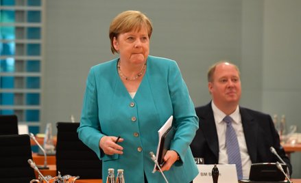 Niemcy zakażą organizacji dużych imprez do końca października