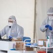 Znów wzrost zakażeń: 399 przypadków. Zmarło 9 osób