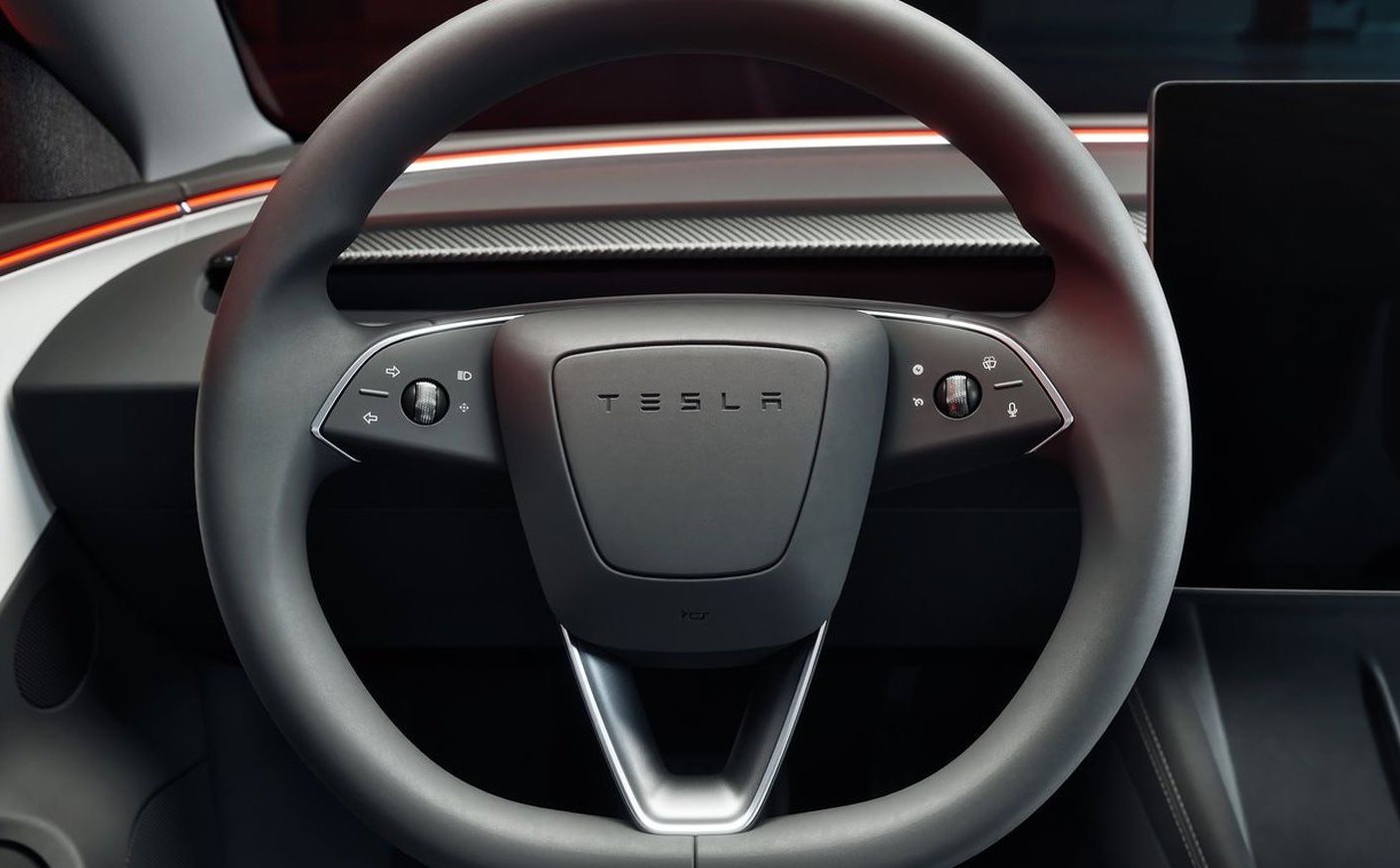 Tesla wraca do klasycznych kierunkowskazów. Klienci wygrali z filozofią Muska