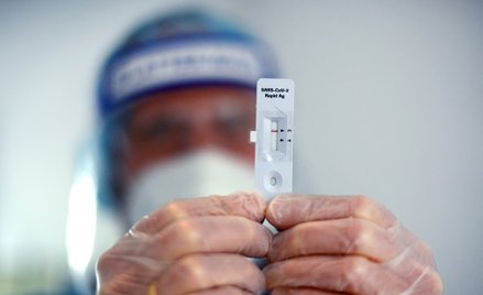 Modlin: U nas zrobisz test na covid-19 przed wylotem