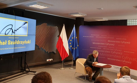 "Rz" sygnatariuszem deklaracji ws. bezpieczeństwa dzieci w internecie