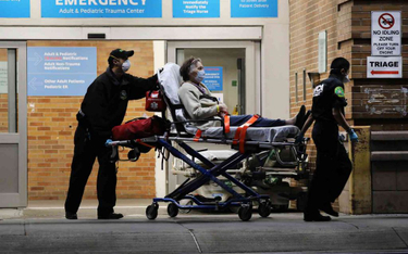USA: Śmiertelność z powodu COVID-19 ponad 10 razy większa niż z powodu grypy