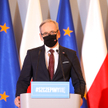 Po szczepieniu Jandy i Millera: Od poniedziałku kontrola w WUM