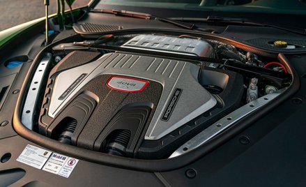 Największa partia polityczna w Europie chce zmian zakazu sprzedaży aut spalinowych