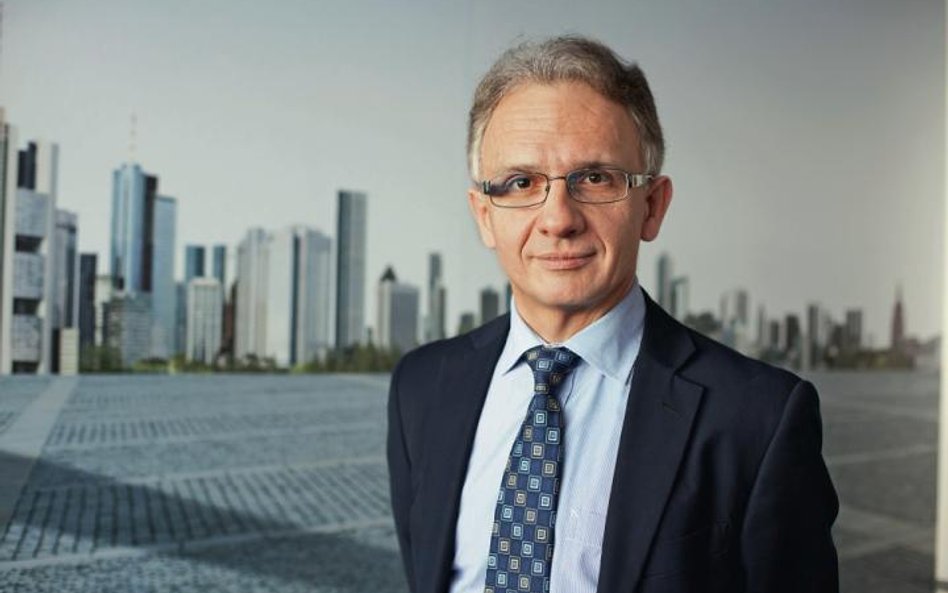 Waldemar Markiewicz, prezes DB Securities. Mimo spadku obrotów na całym rynku, firma dowodzona przez