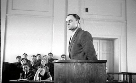 Aż do końca zimnej wojny losy Witolda Pileckiego, w tym śmierć w 1948 r. z rąk komunistów (na zdjęci