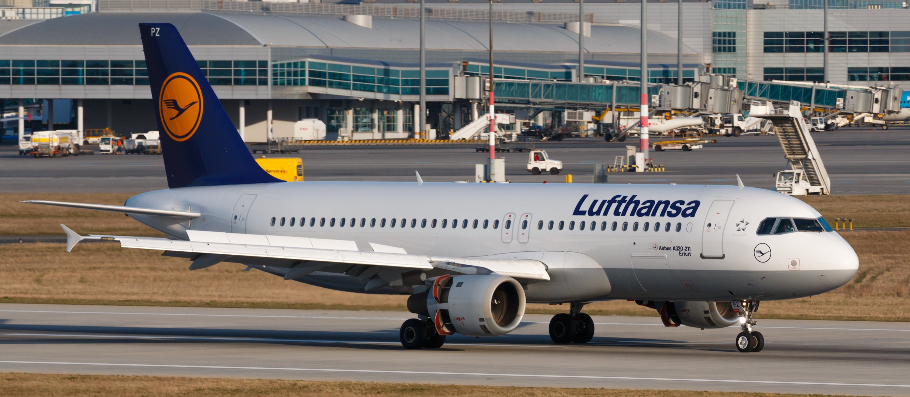 Bilety kupione, hotel opłacony. Czy cena wakacji może wzrosnąć z powodu kosztów paliwa?