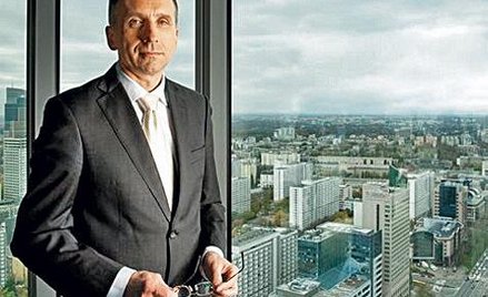 Kieruje firmą już od ponad roku. Ma spore doświadczenie w rozmowach dotyczących prywatyzacji