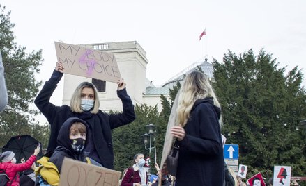 Demonstracja pod Sejmem po wyroku TK ws. aborcji