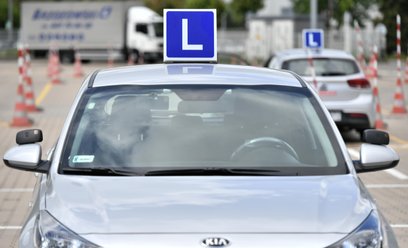 Zmiany mają wpłynąć na poprawę bezpieczeństwa ruchu drogowego oraz ograniczenie liczby wypadków drog