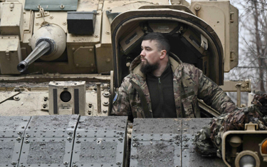 Żołnierz ukraińskiej brygady zmechanizowanej w pobliżu Awdijiwki afp
