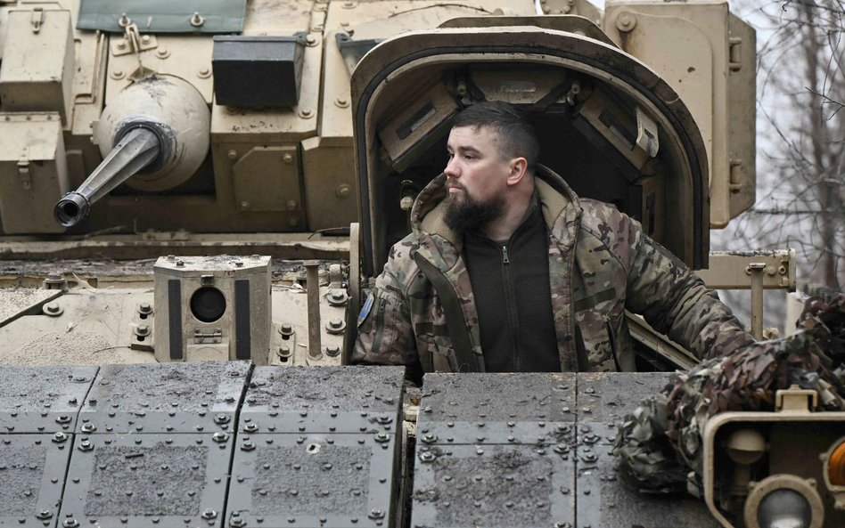 Żołnierz ukraińskiej brygady zmechanizowanej w pobliżu Awdijiwki afp