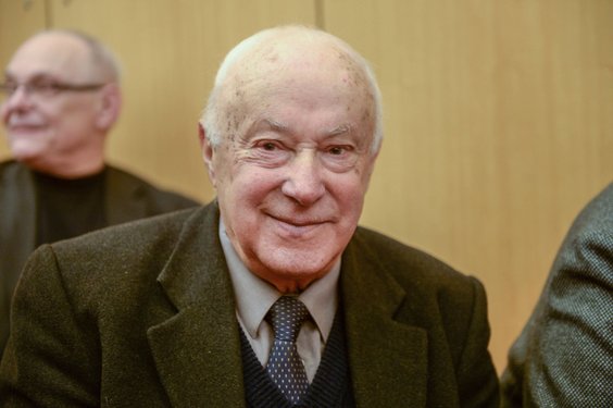 Stanisław Brudny na gali wręczenia Splendorów, nagród przyznawanych artystom związanym z Polskim Rad