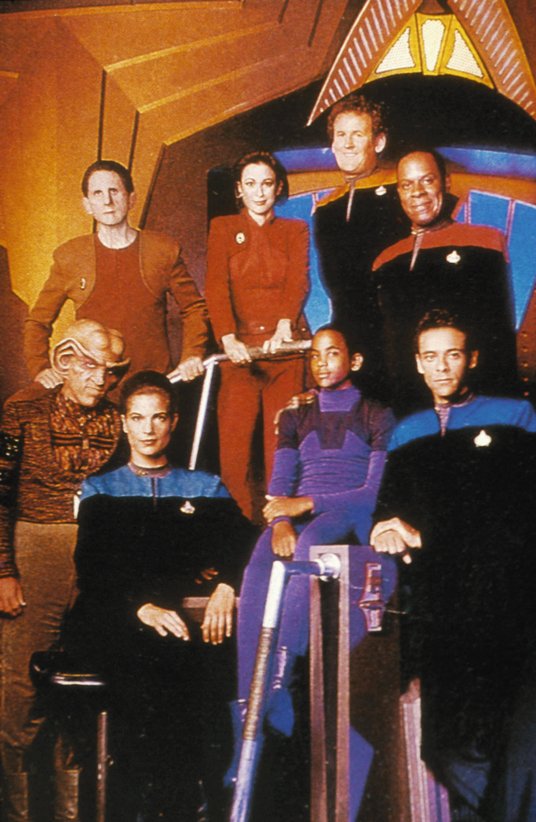 Bohaterowie serialu „Star Trek: Stacja kosmiczna” (1993–1999). Uniwersum „Star Trek” to kilka serial