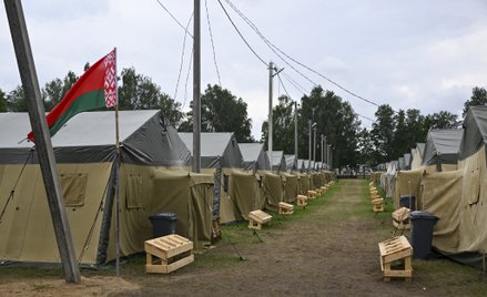 Pole namiotowe, które może zostać miejscem zakwaterowania najemników z Grupy Wagnera