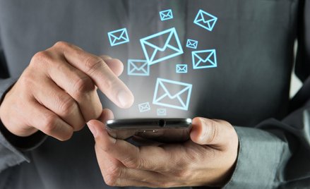 Urzędy będą nam wysyłać SMS-y z powiadomieniami