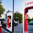 Historia ładowania Tesli. 15 godzin zamiast 30 min.