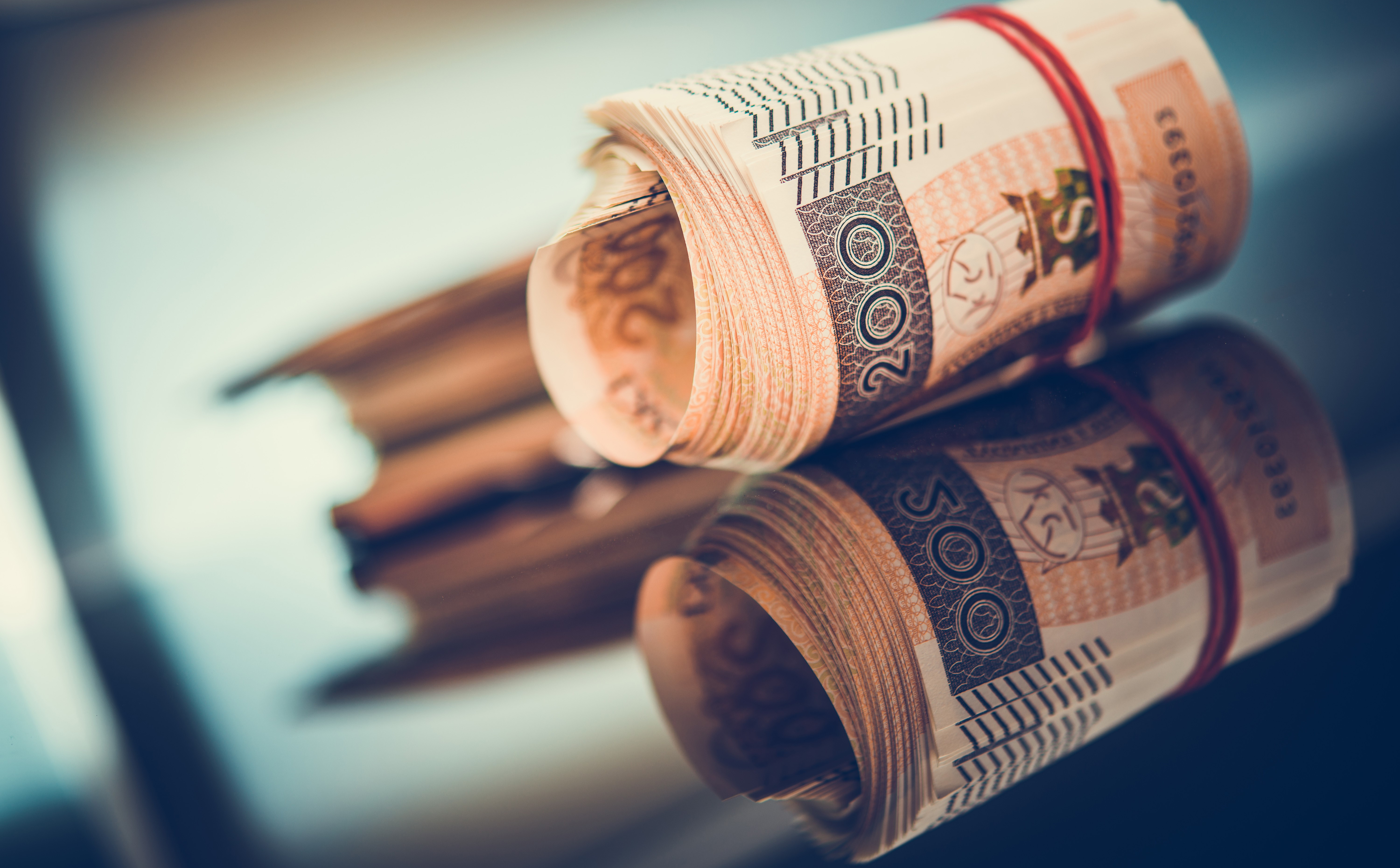 Kursy walut. Złoty w trybie oczekiwania