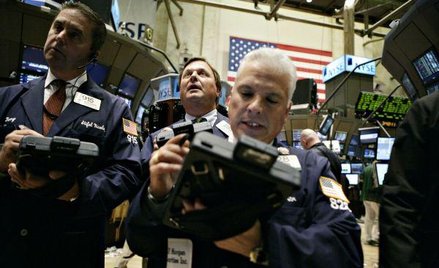 Zagraniczni nabywcy w styczniu na zakup amerykańskich akcji, bonów skarbowych i obligacji wydali net