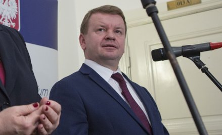 W zespole znalazł się m.in. dr Grzegorz Wierzchowski, były łódzki kurator oświaty, którego zdaniem „