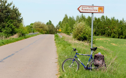 Dla regionów turysta rowerowy to skarb. Nie spieszy się, częściej zagląda do sklepów czy restauracji