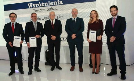 Prawnik Pro Bono 2016 - od lewej: Tomasz Salwa, Benedykt Fiutowski, prof. Marek Safjan, Łukasz Piebi