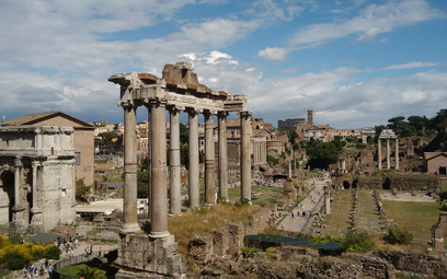 Ruiny Forum Romanum w Rzymie.